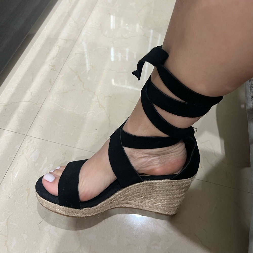 Never worn aldo black tie up wedges size 8